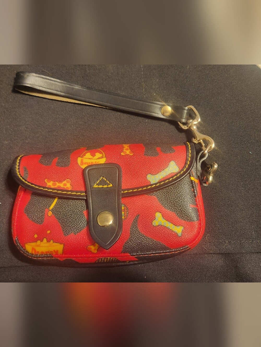 Dooney And Bourke Scottie Wristlet